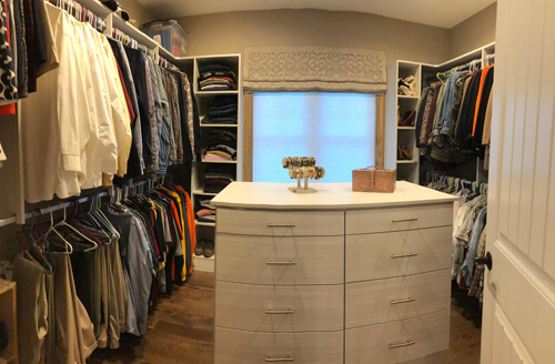 Master bathroom walk in closet