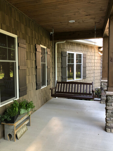 Front porch swing